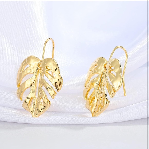 Gold Monstera Dangle Leaf Earrings - Picture 3 of 3